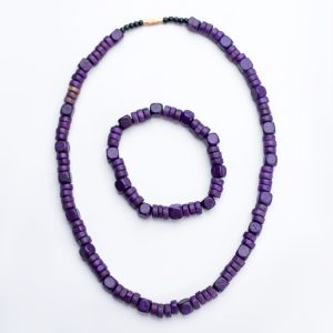 WOOD NECKLACE AND BRACELET SET