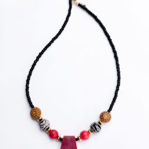 Gemstone pendant necklace